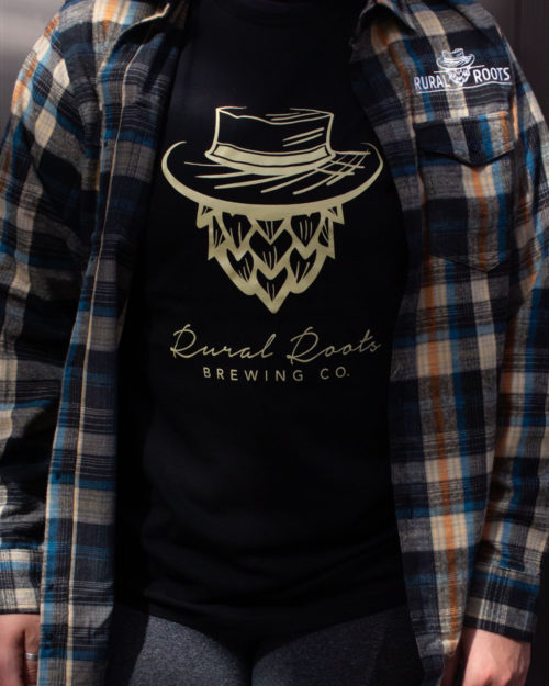 https://ruralrootsbrewery.ca/wp-content/uploads/2022/12/shirtplaid_RuralRoots-500x625.jpg